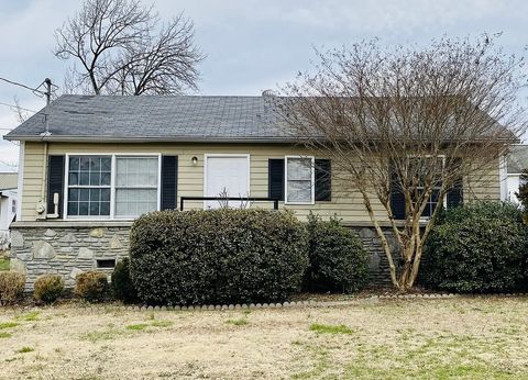 1503 Lawndale St Fayetteville TN 37334