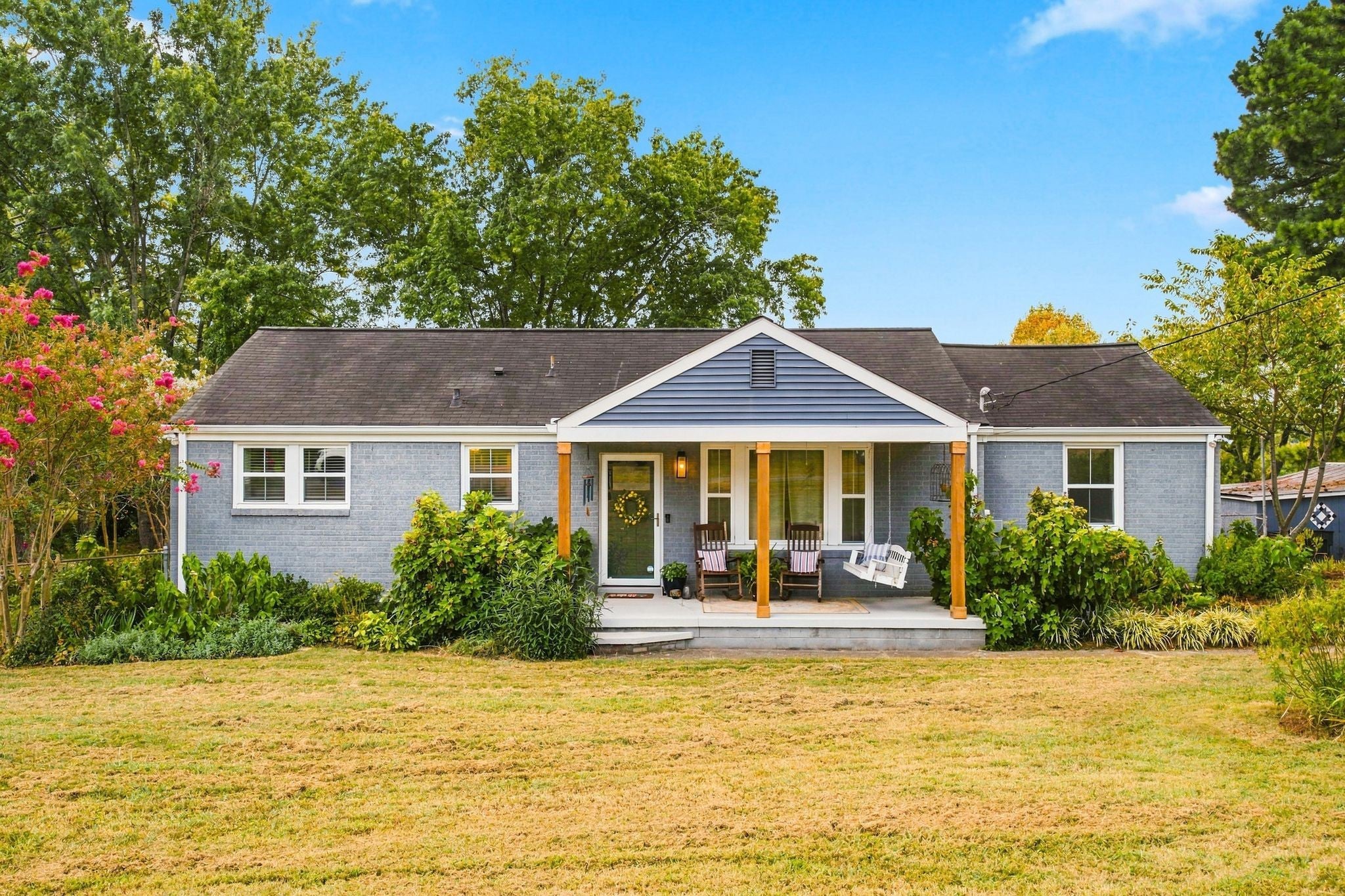 3-bed listing at 516 Vinson Dr, Nashville