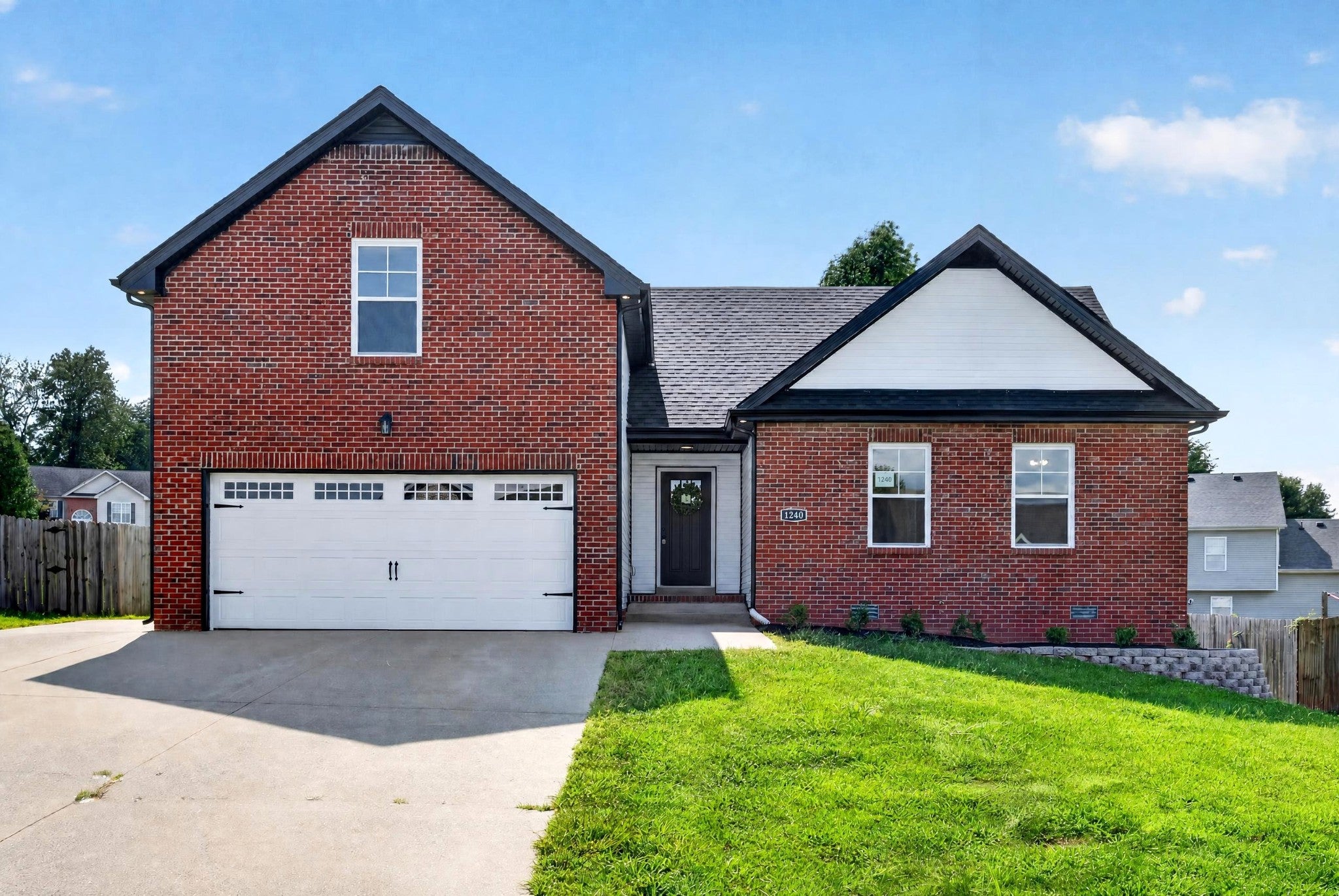 1240 Fossil Dr