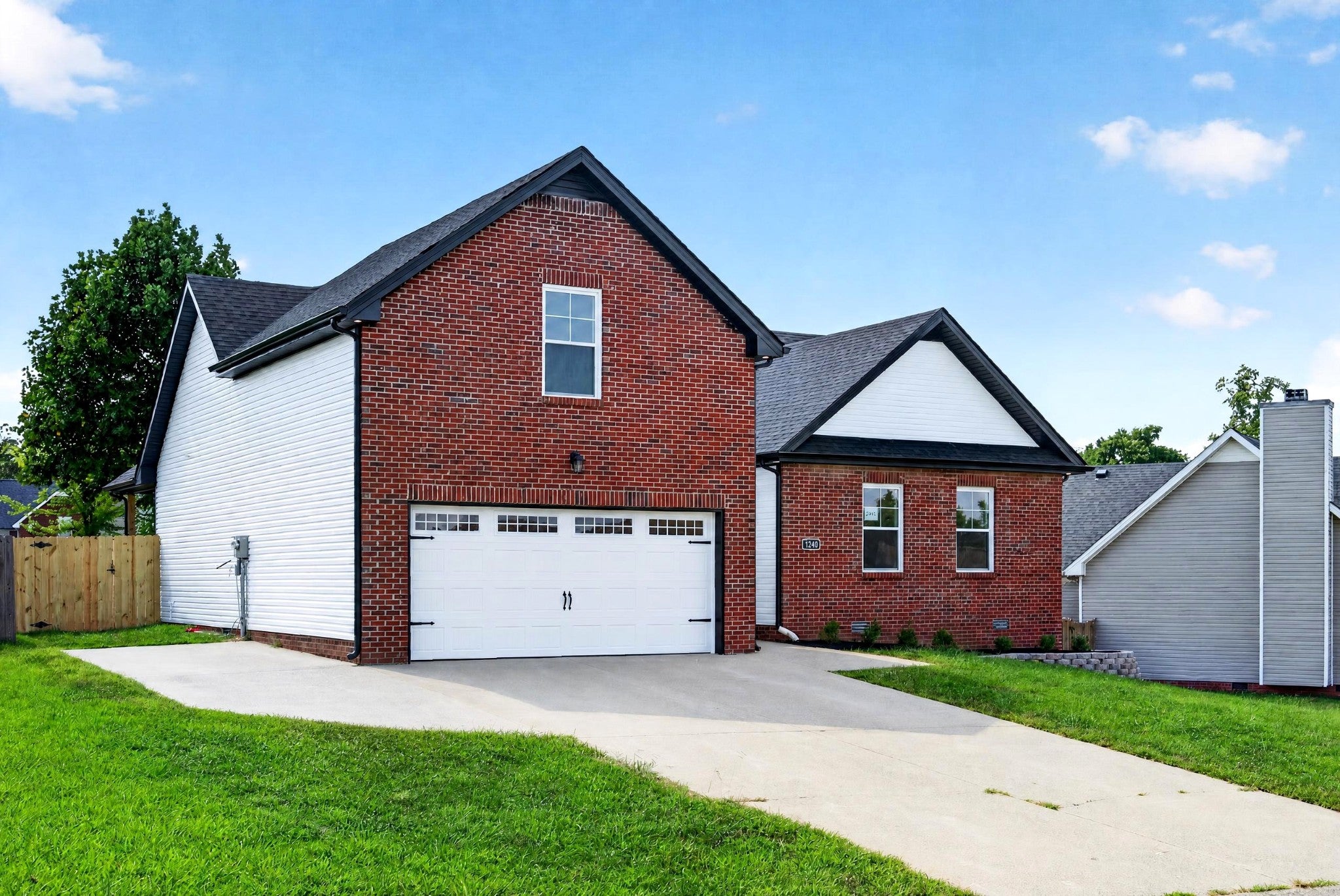 1240 Fossil Dr