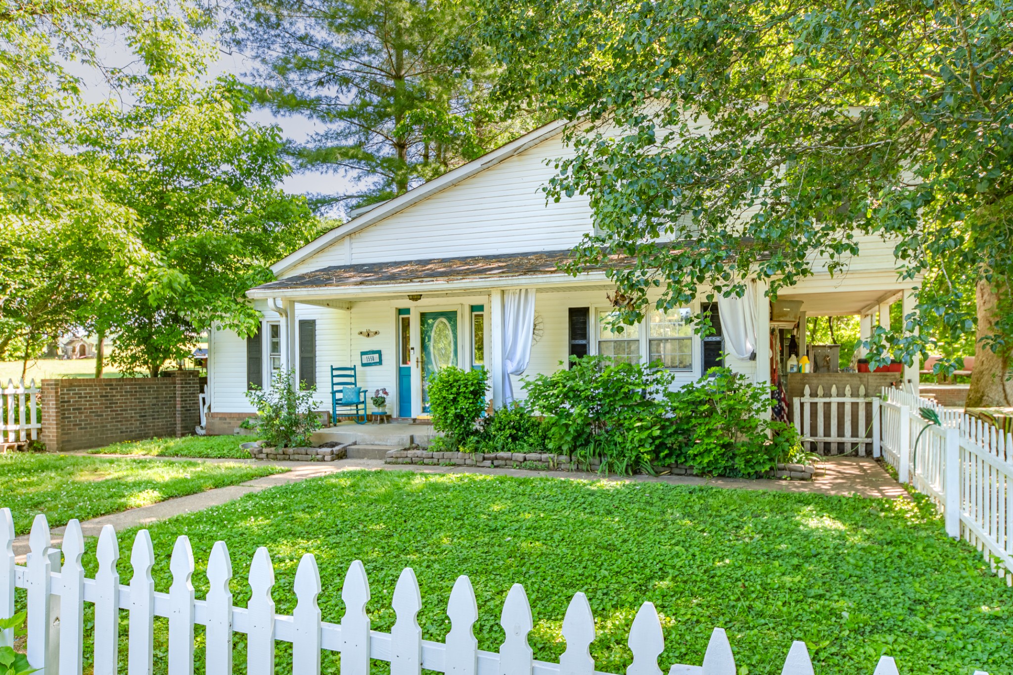1558 Santa Fe Pike