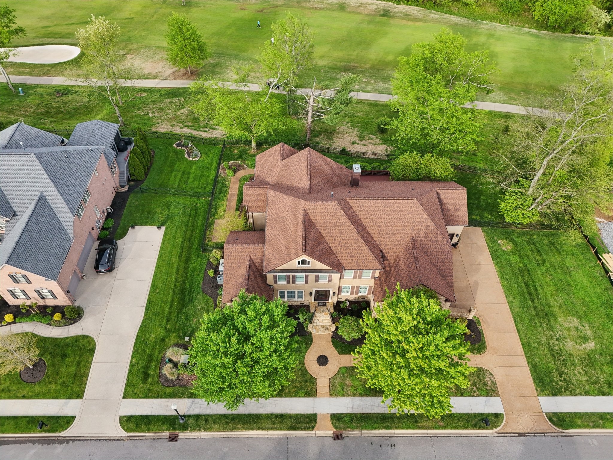 1261 Chloe Dr