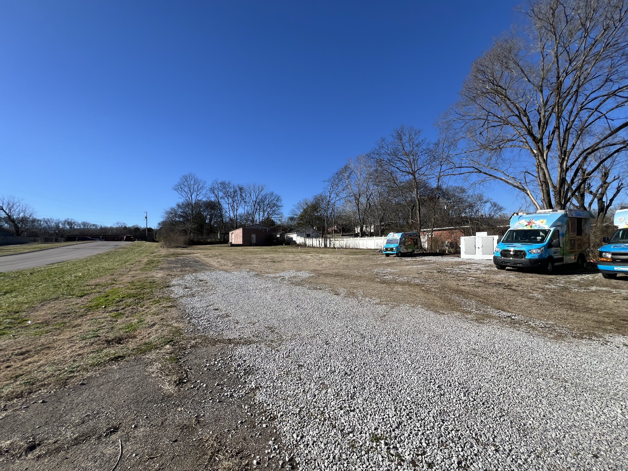 1126 Louisville Hwy