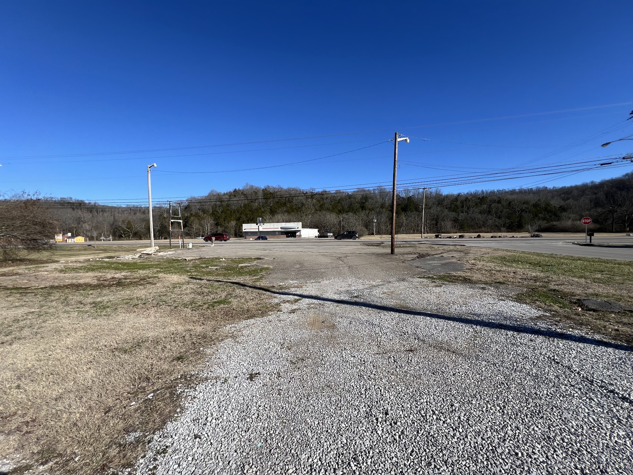 1126 Louisville Hwy