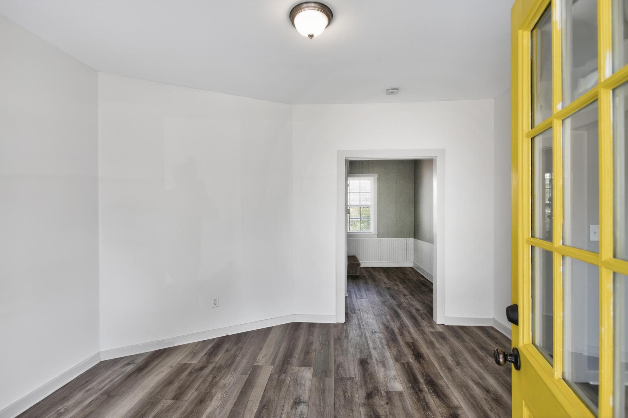 903 Berry St - Photo 4