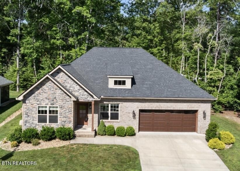 Photo 1 of 38 — 10 King John Lane, Crossville, TN 38558