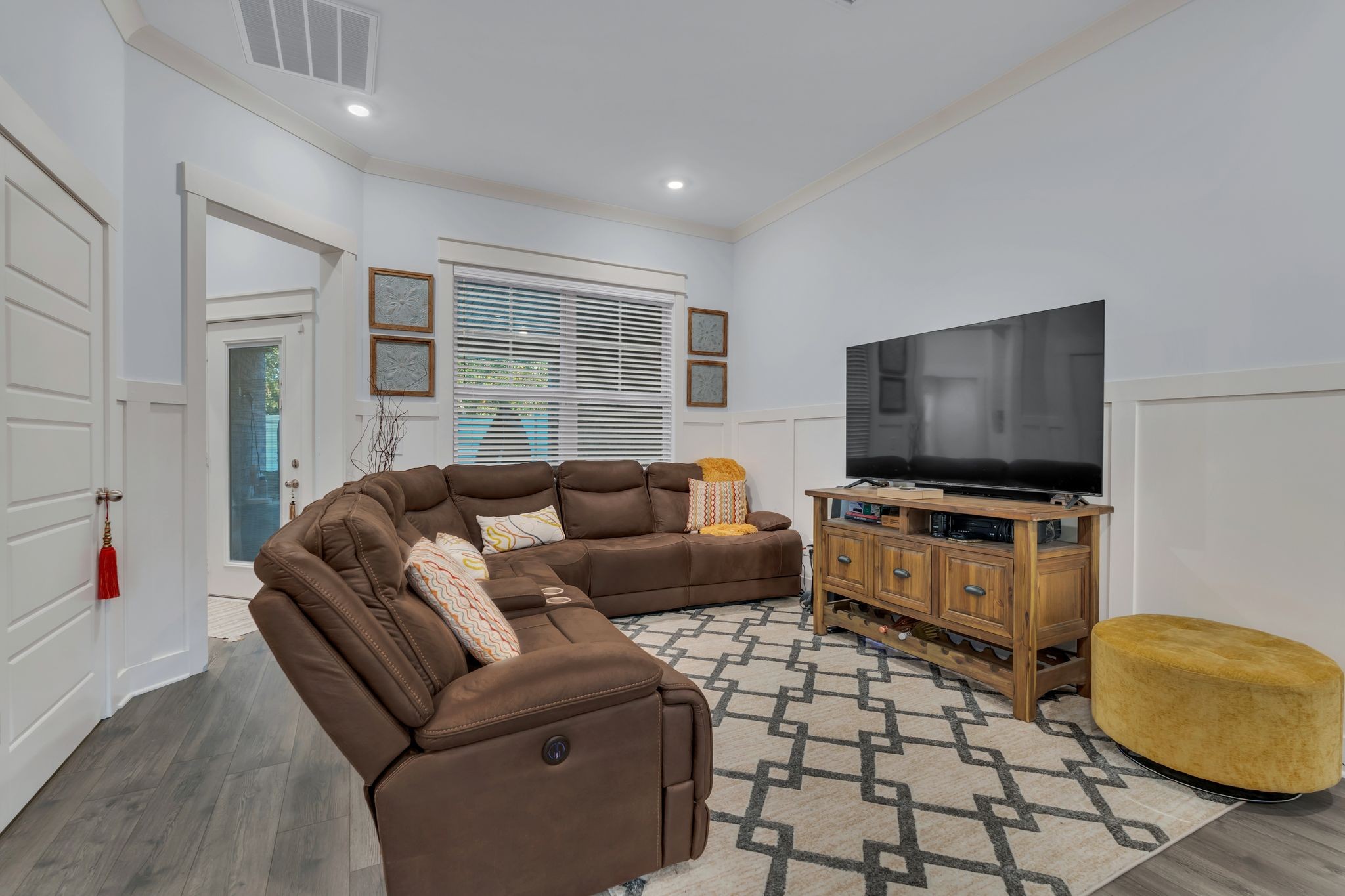 Murfreesboro, Tennessee 37130, United States, 3 Bedrooms Bedrooms, ,3 BathroomsBathrooms,Residential,Active,36432