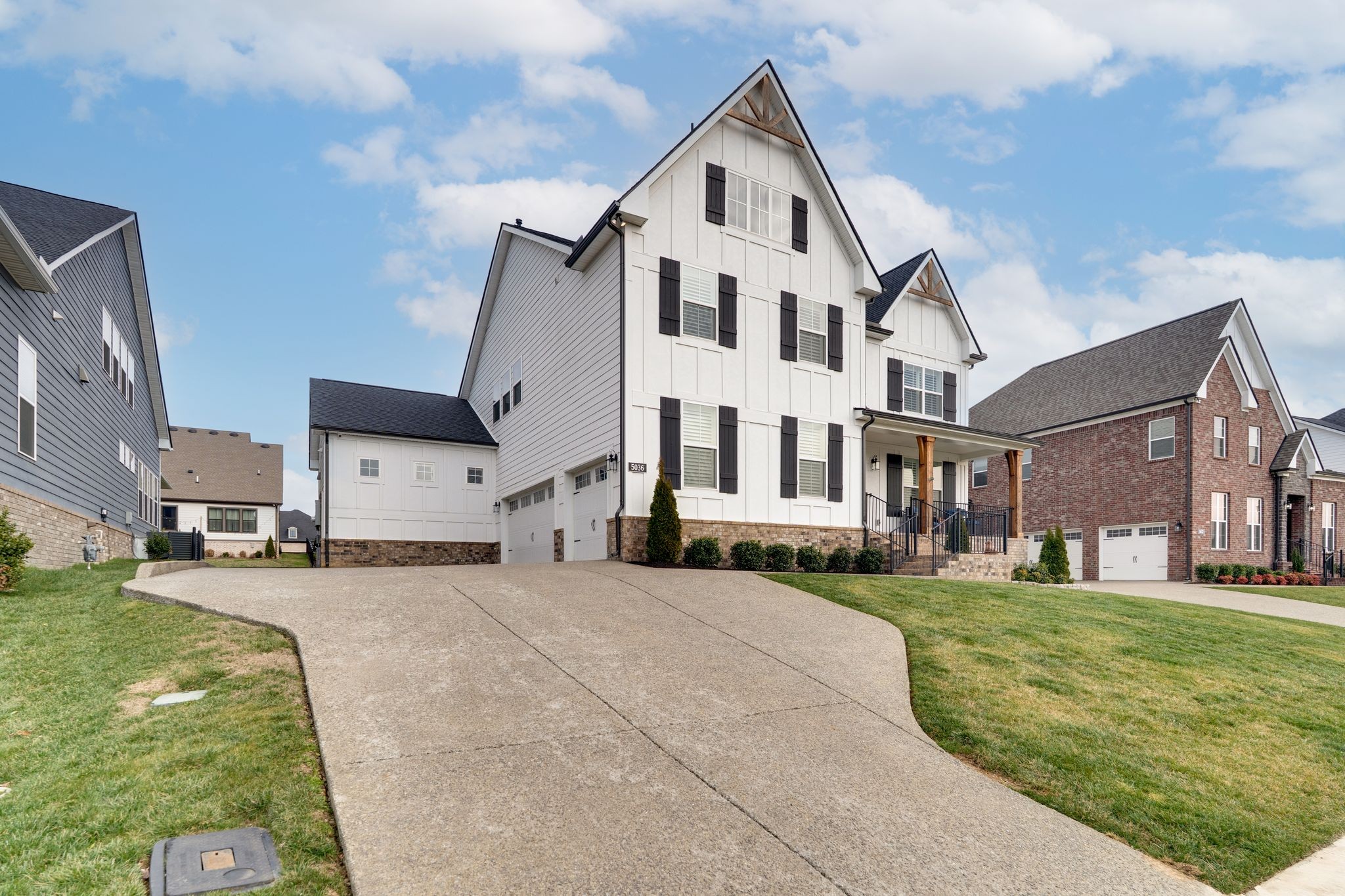 5036 High Park Hill Dr