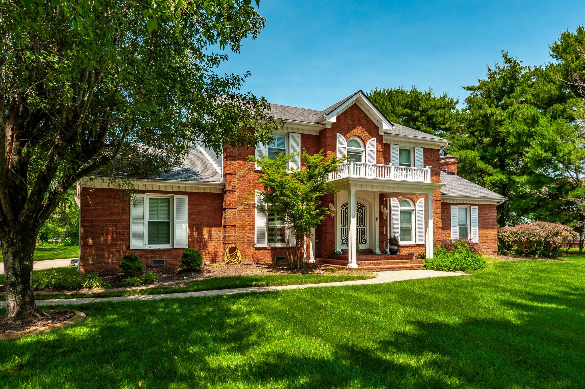 1234 Windsor Dr