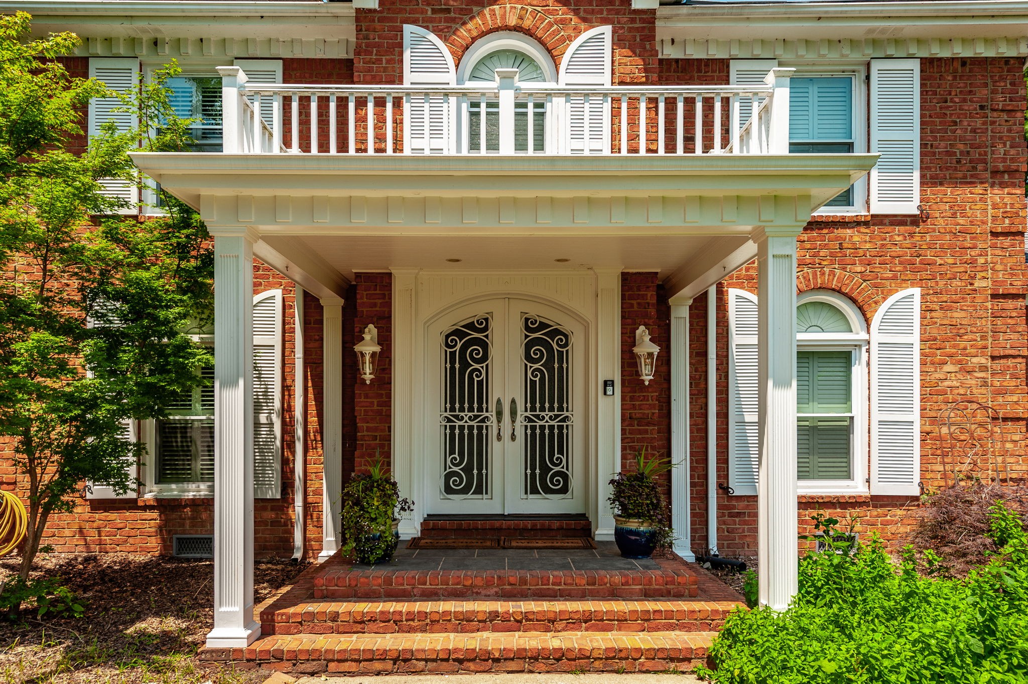 1234 Windsor Dr