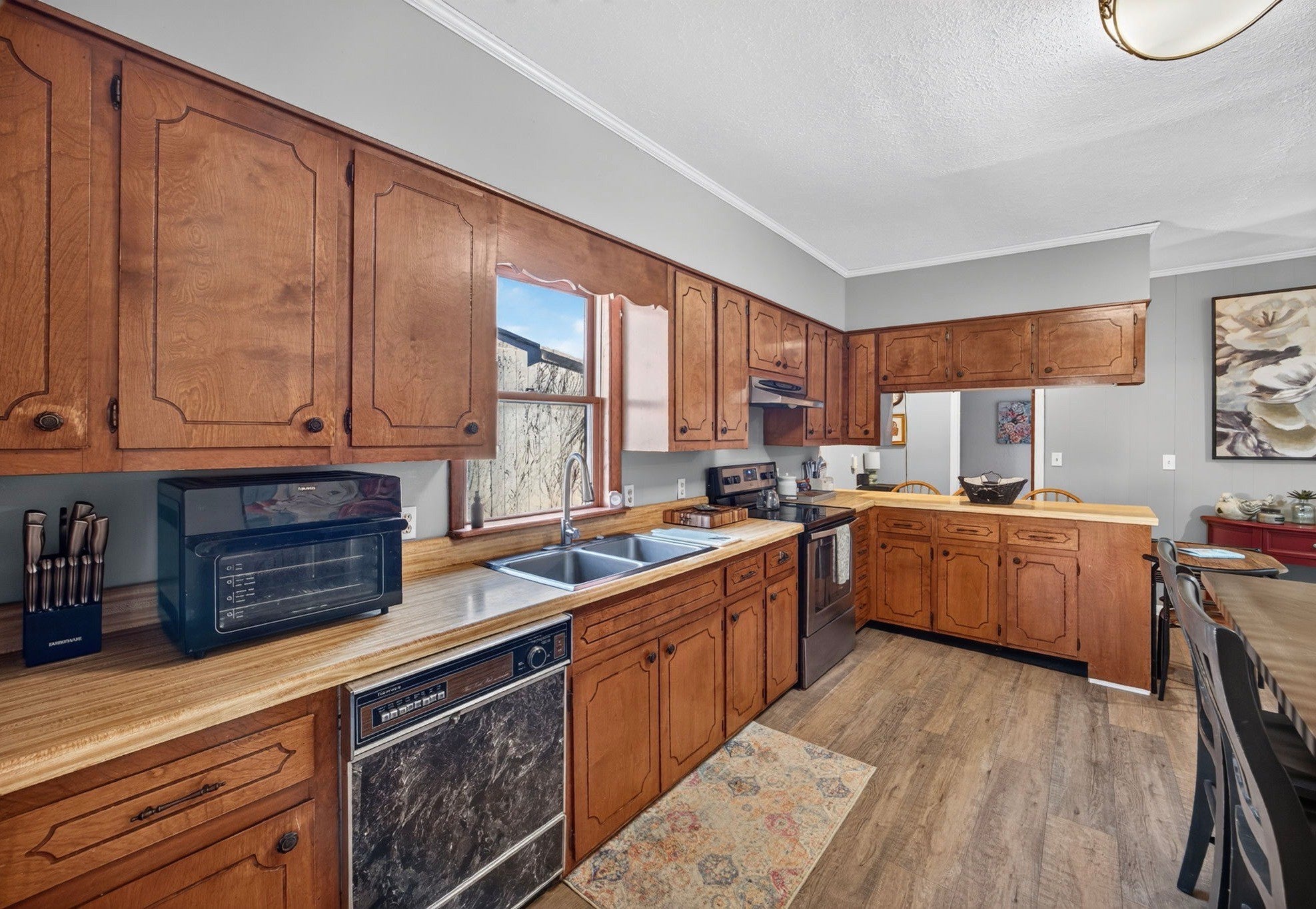 311 Clark St
