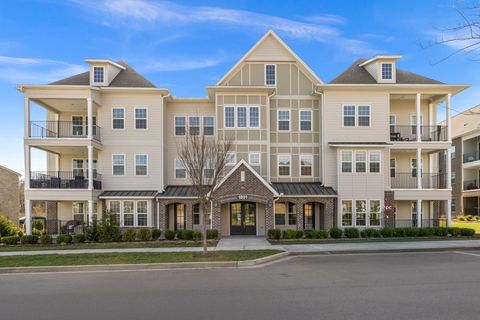 1801 Shadow Green Dr 303 Franklin TN 37064