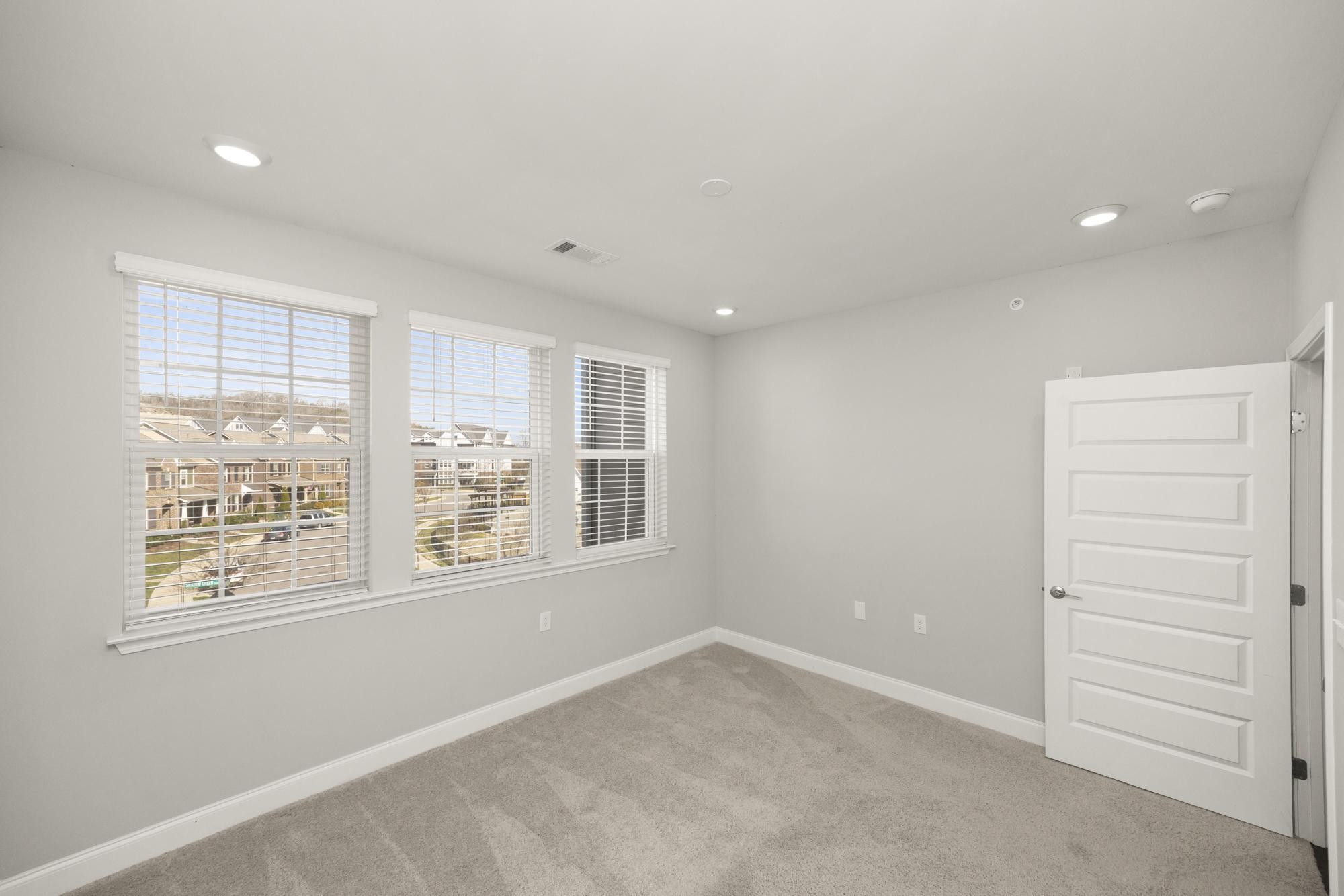 1801 Shadow Green Dr 303, Franklin TN 37064 2-bed condo, photo 25 of 30