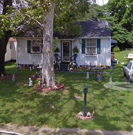 2.0-bed rental at 5818 Carl Pl