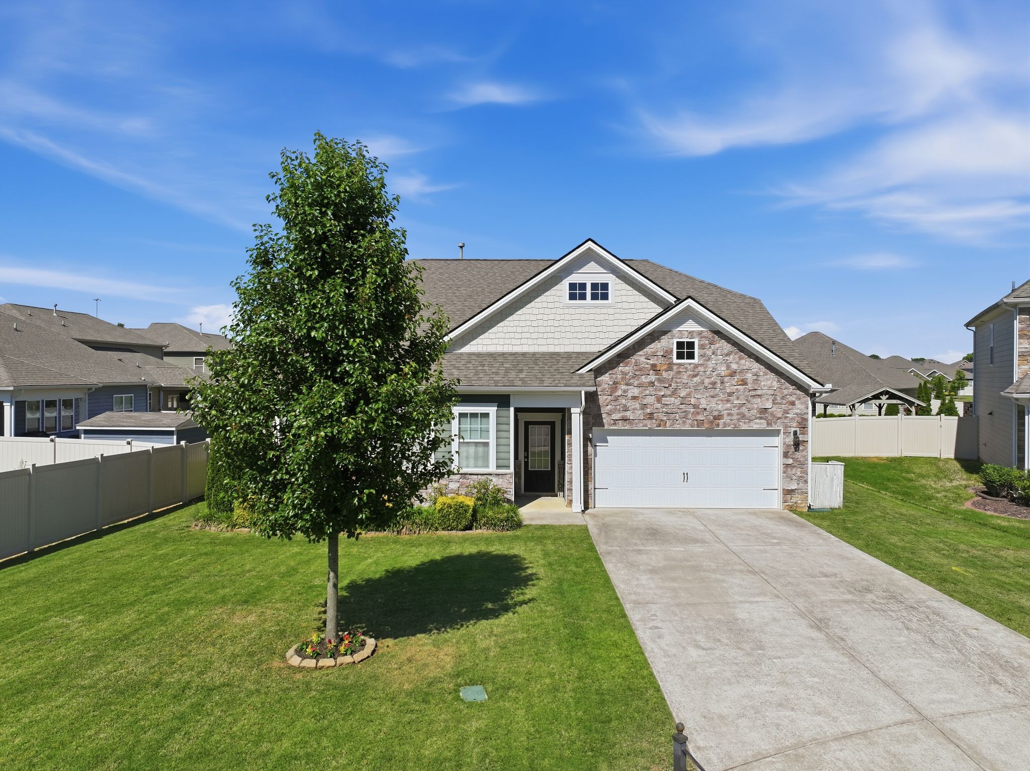 1110 Locus Ln