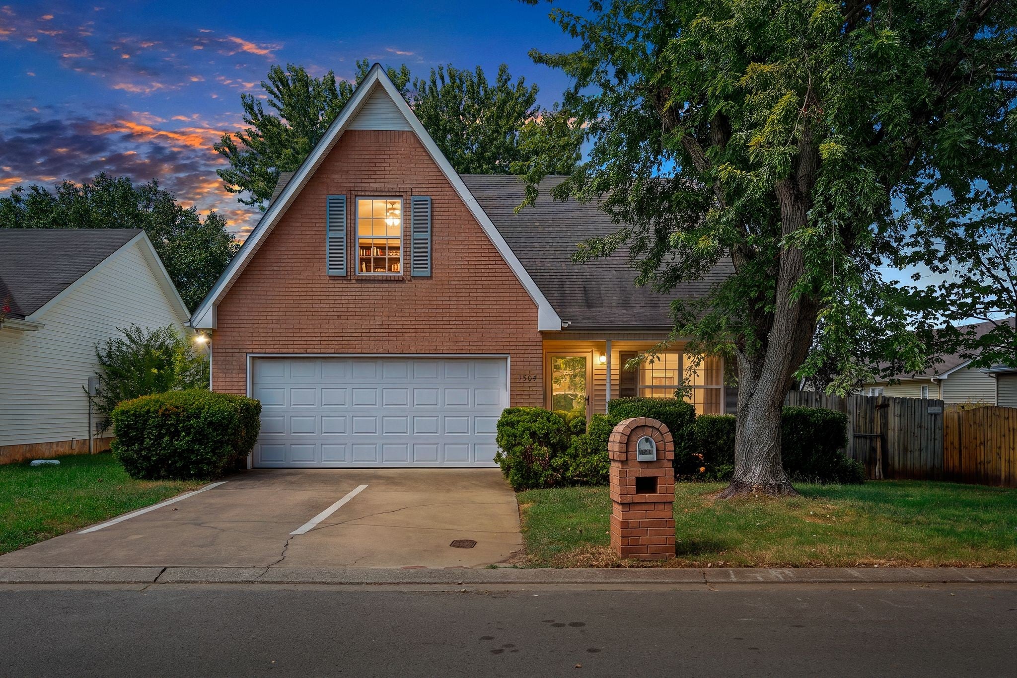 1504 Carrick Dr