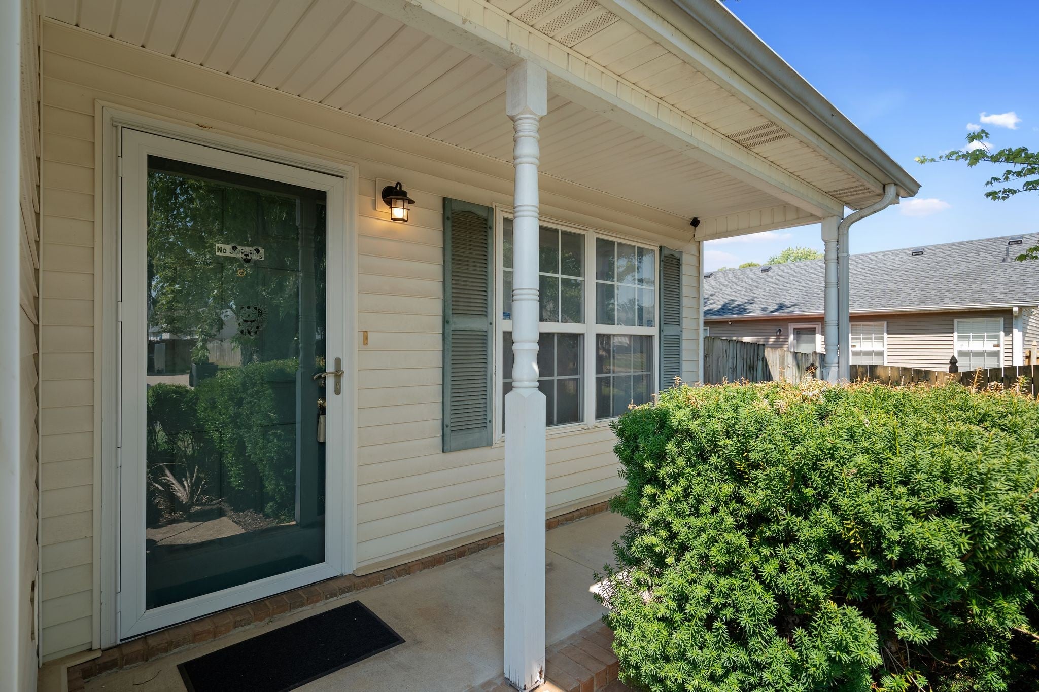 1504 Carrick Dr