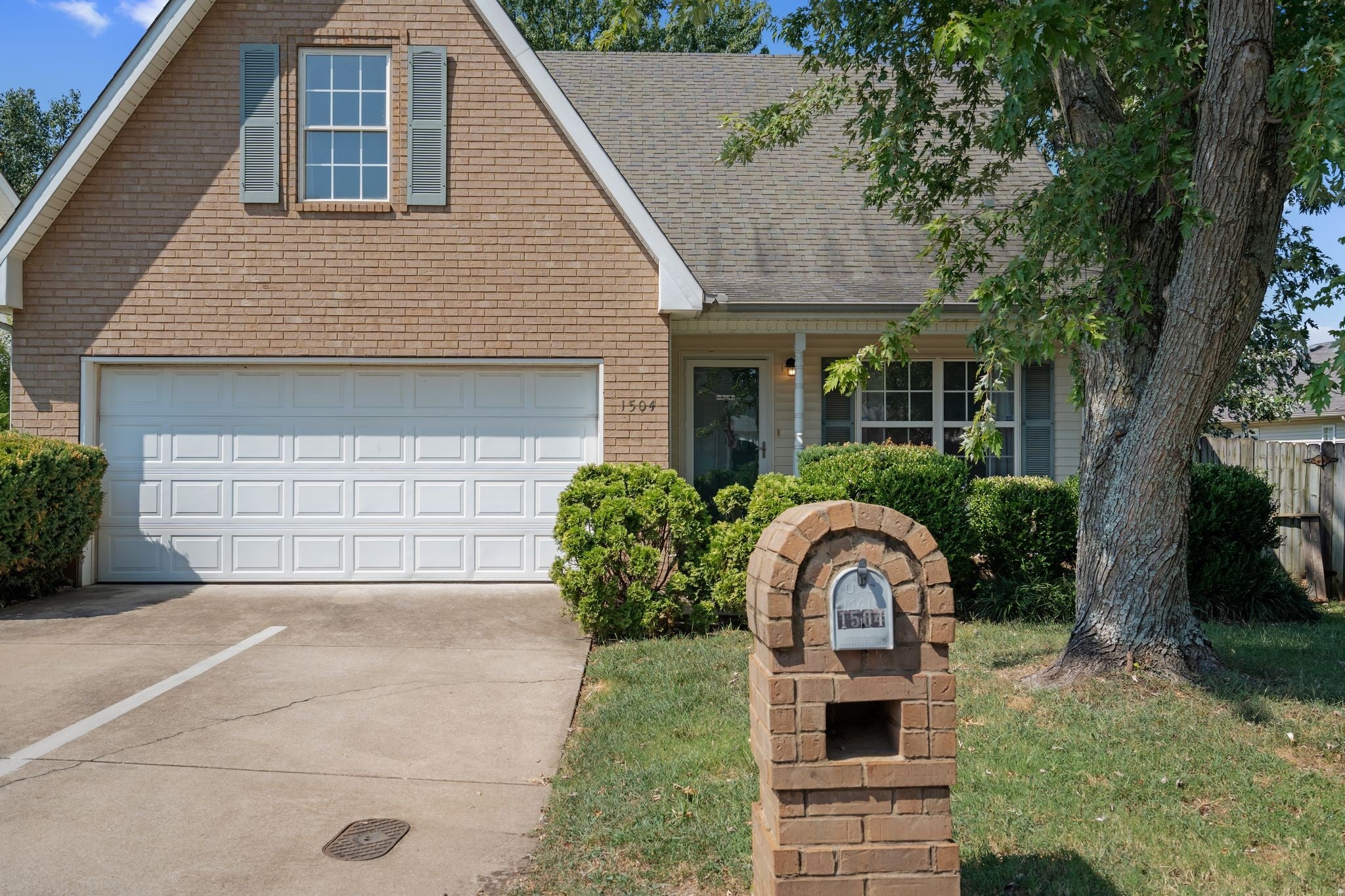 1504 Carrick Dr