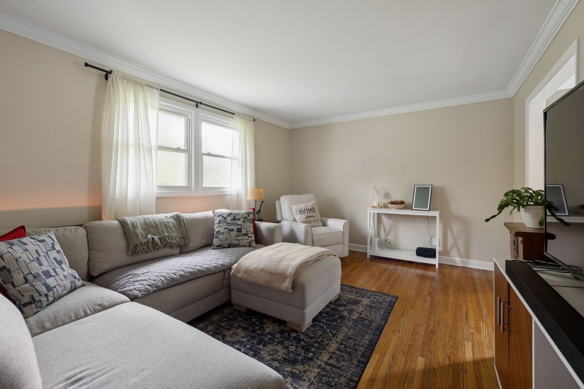 608 Harpeth Pkwy E