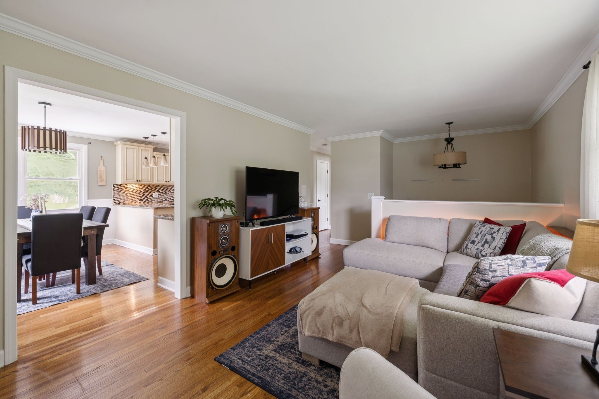 608 Harpeth Pkwy E