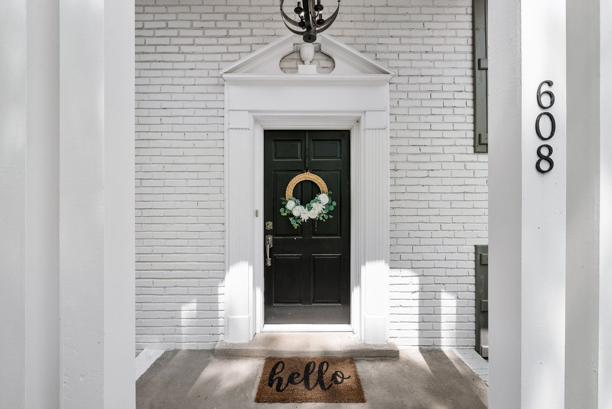 4-bed listing at 608 Harpeth Pkwy E, Nashville