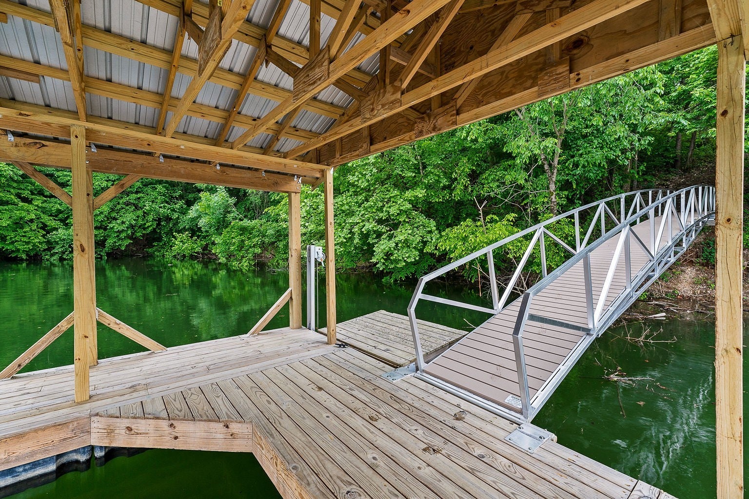 19 Summer Breeze Dr