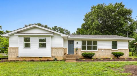 107 Hillsdale Dr Hendersonville TN 37075