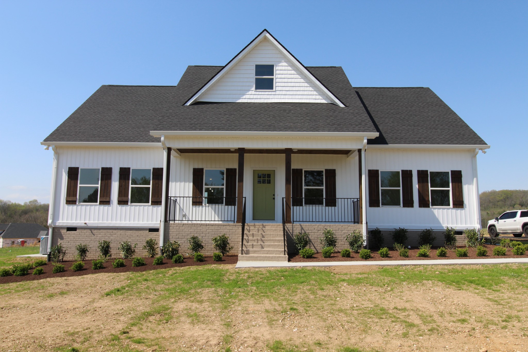 20 Lauderdale Ln
