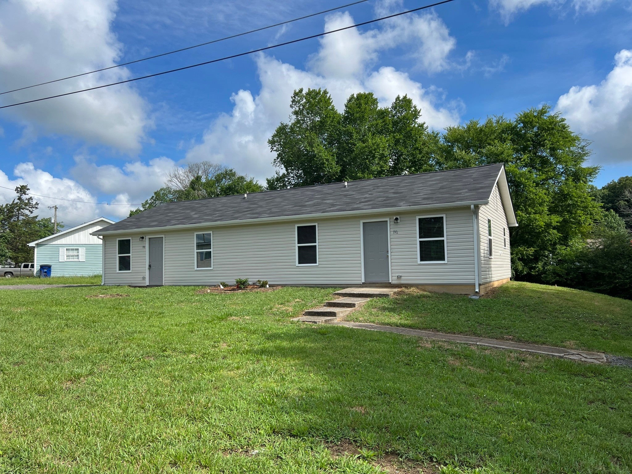 190 Cedar Grove Rd B