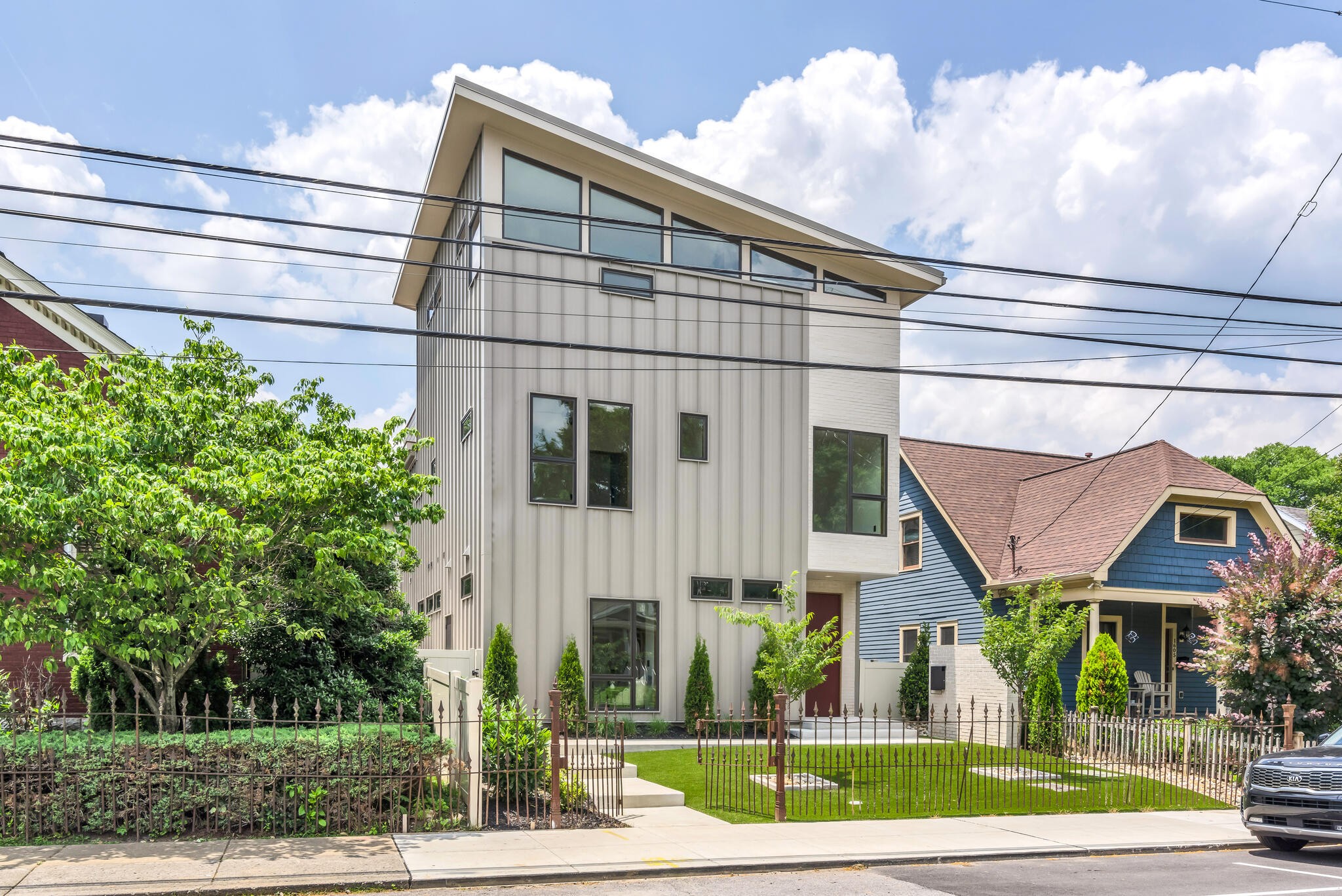1603 5th Ave N