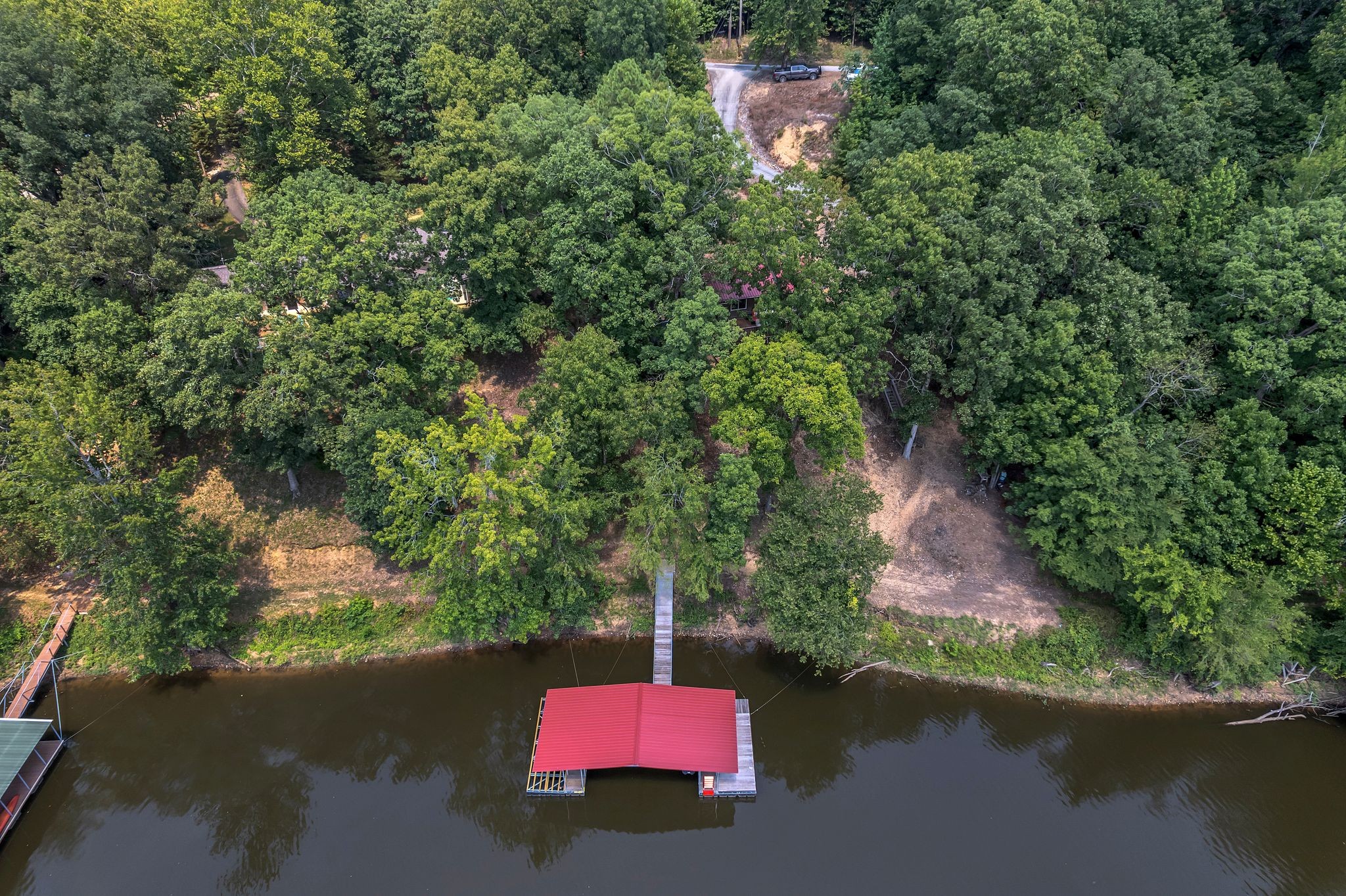 81 Davis N Lake Access Rd