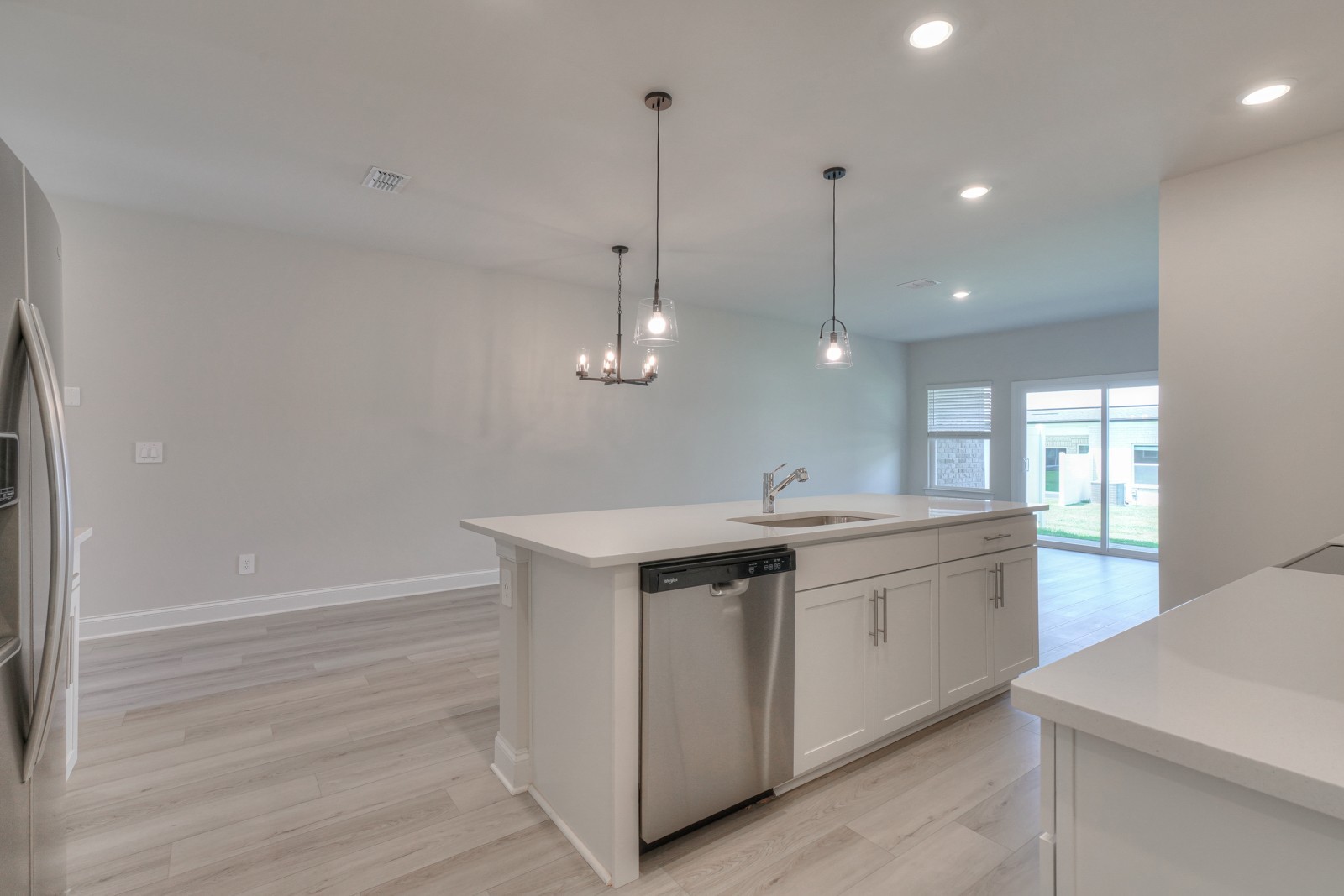 356 Almont Dr