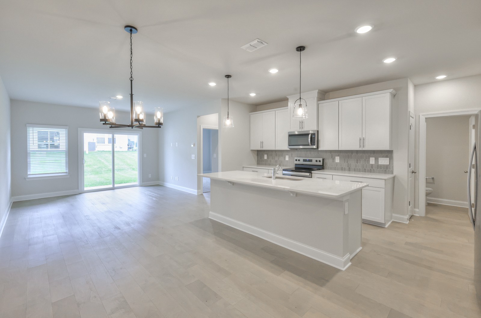356 Almont Dr