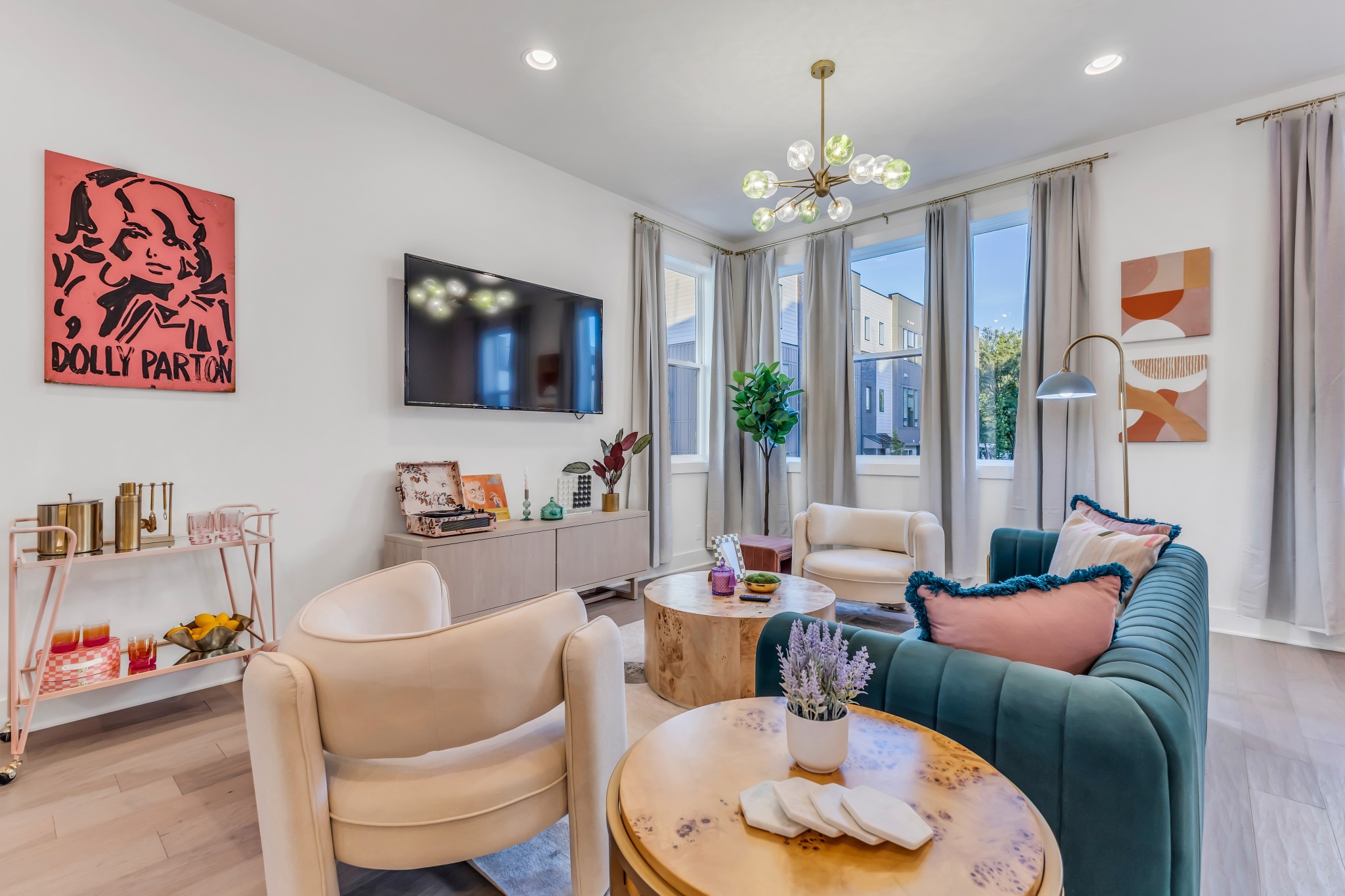 2176 Carson St 5