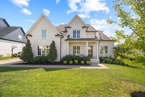 4723 Woodrow Pl Arrington TN 37014