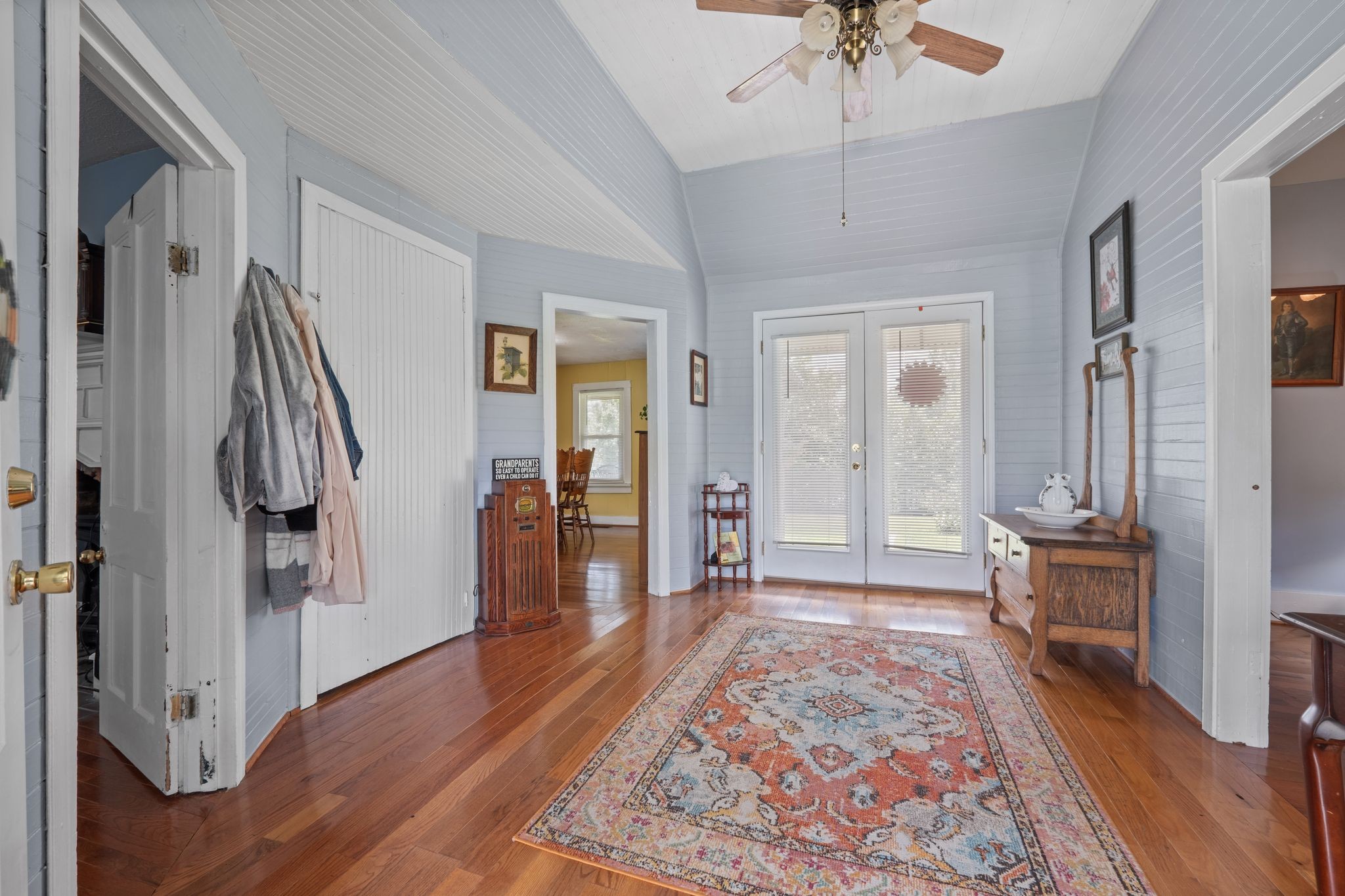 2225 W Mount Vernon Rd