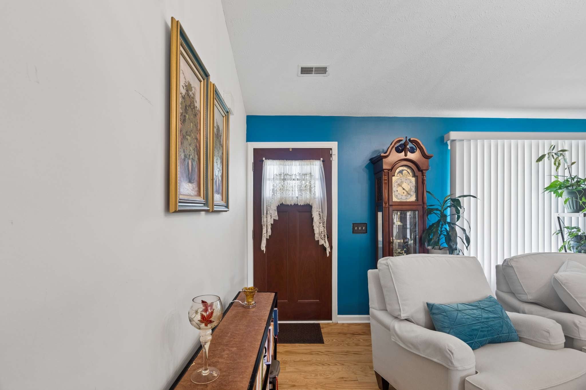 1027 Auldridge Dr