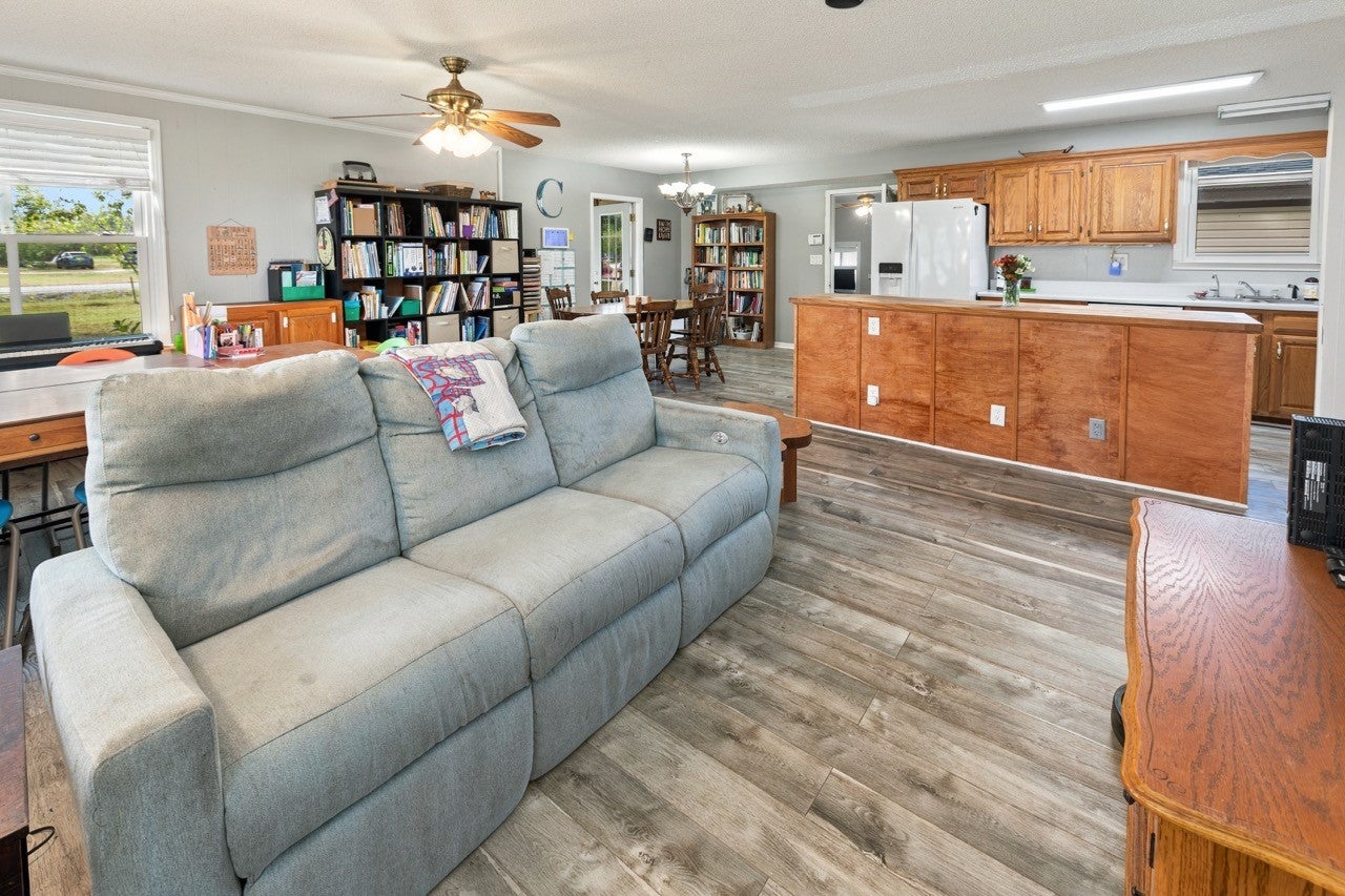 14185 Central Pike