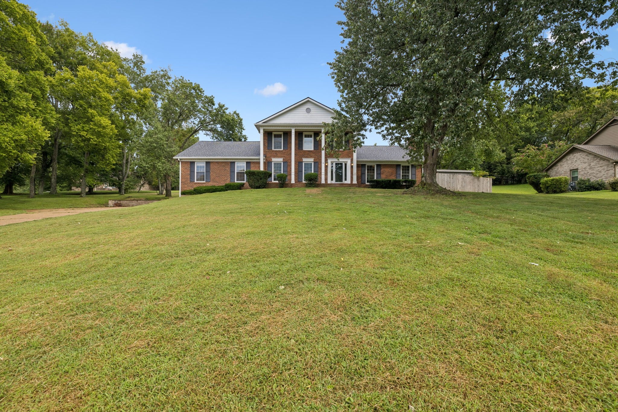 1005 Vista Cir