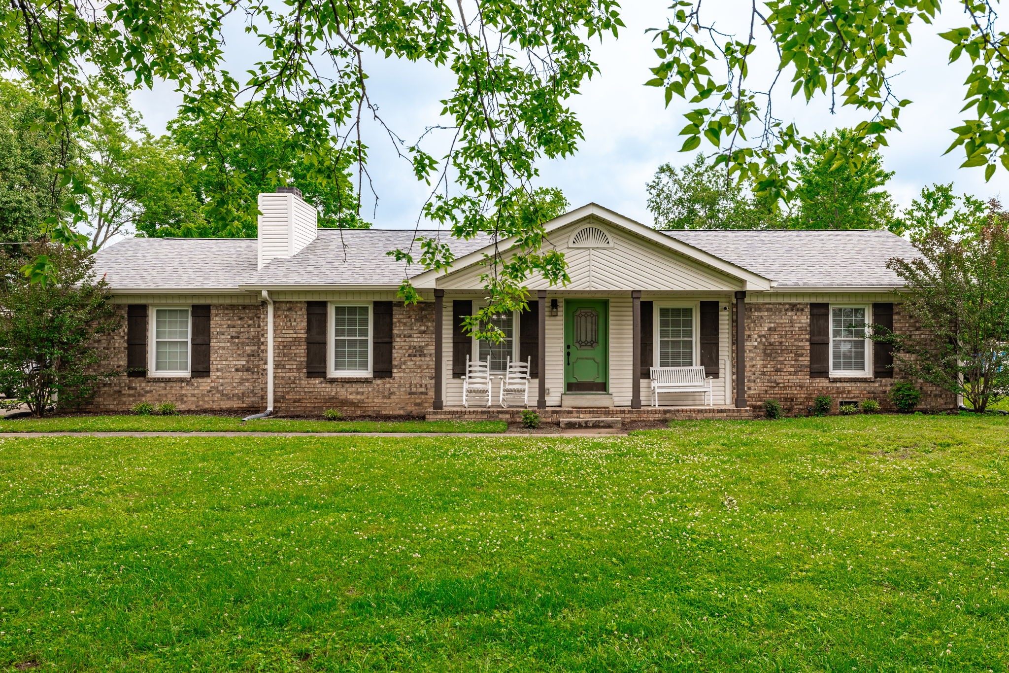 1063 Lakeland Dr