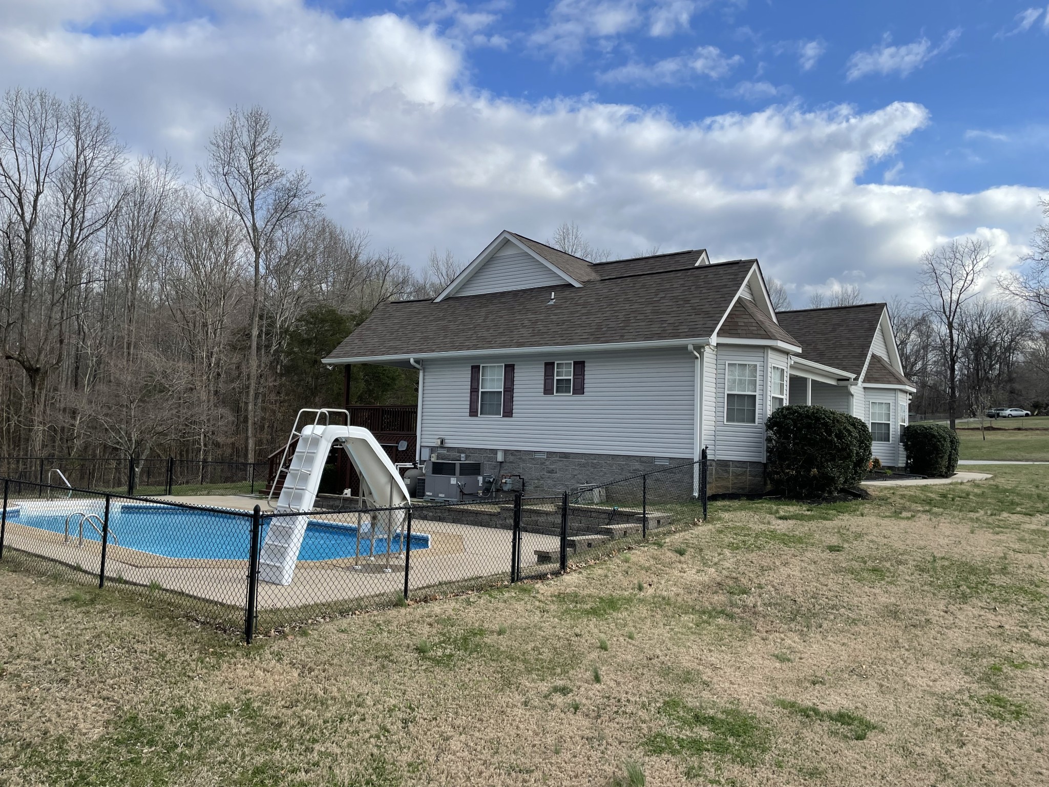 4144 Highway 48 N