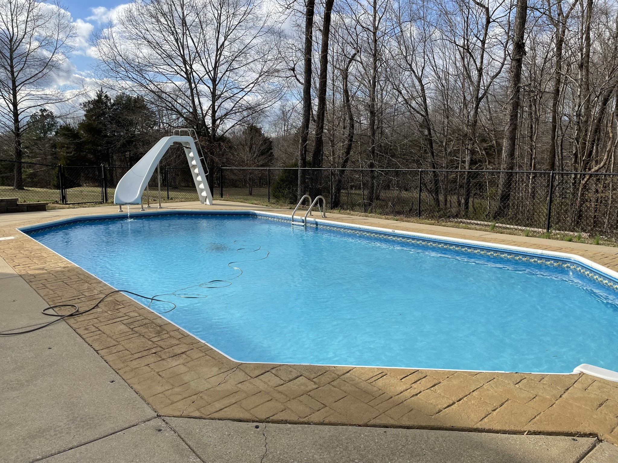 4144 Highway 48 N