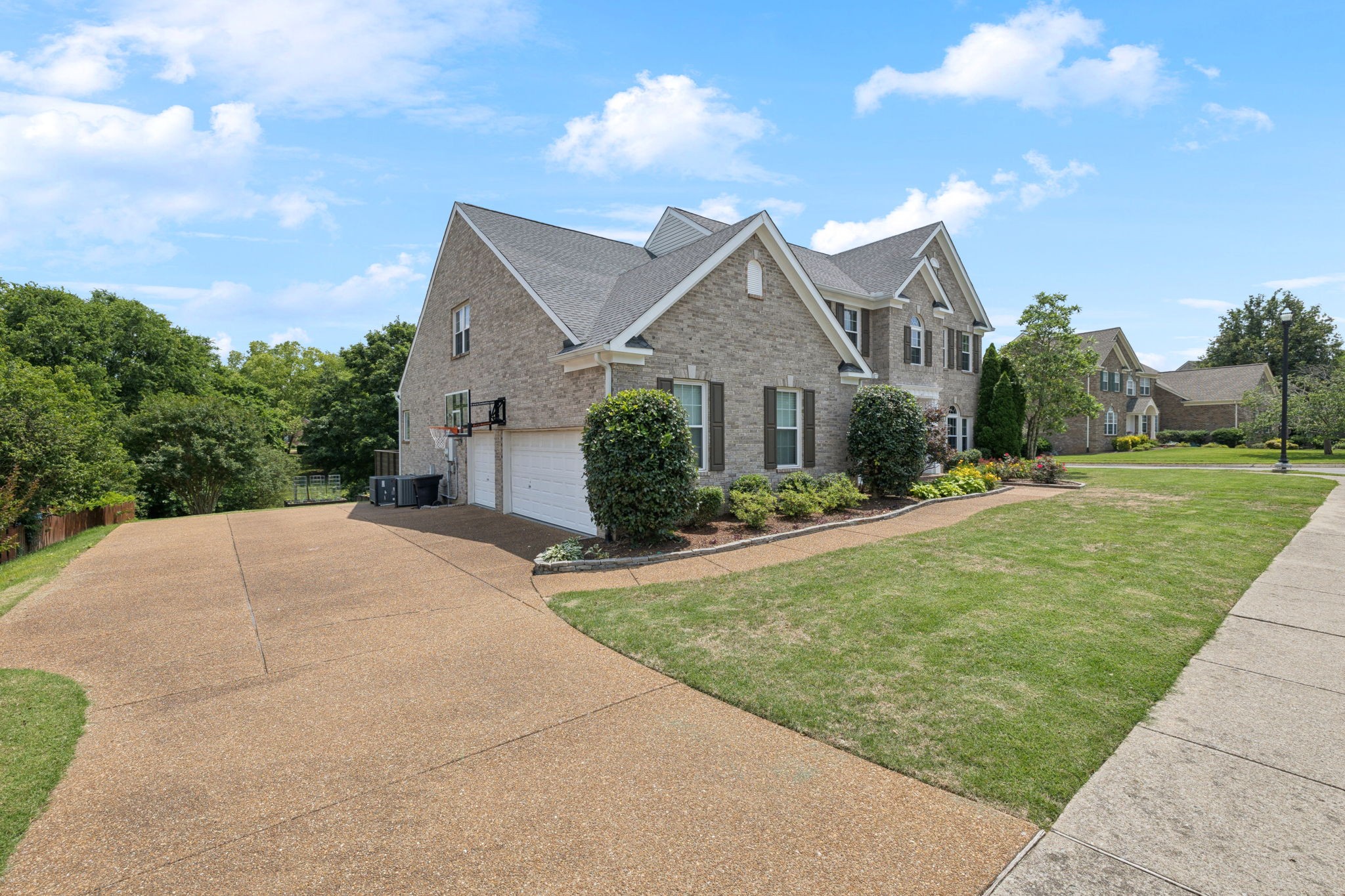 119 Abercairn Dr