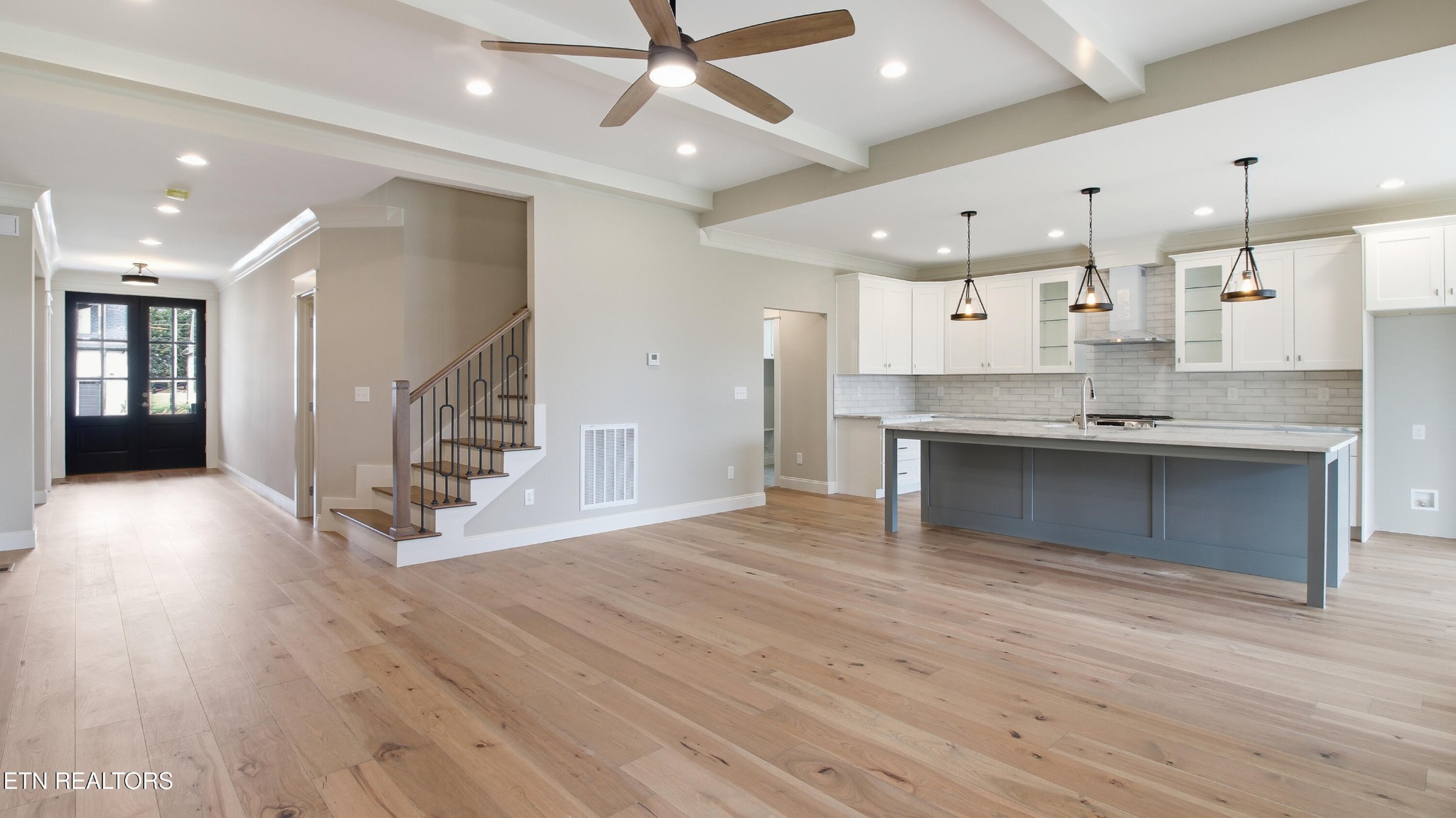 8118 Carolina Cherry Lane