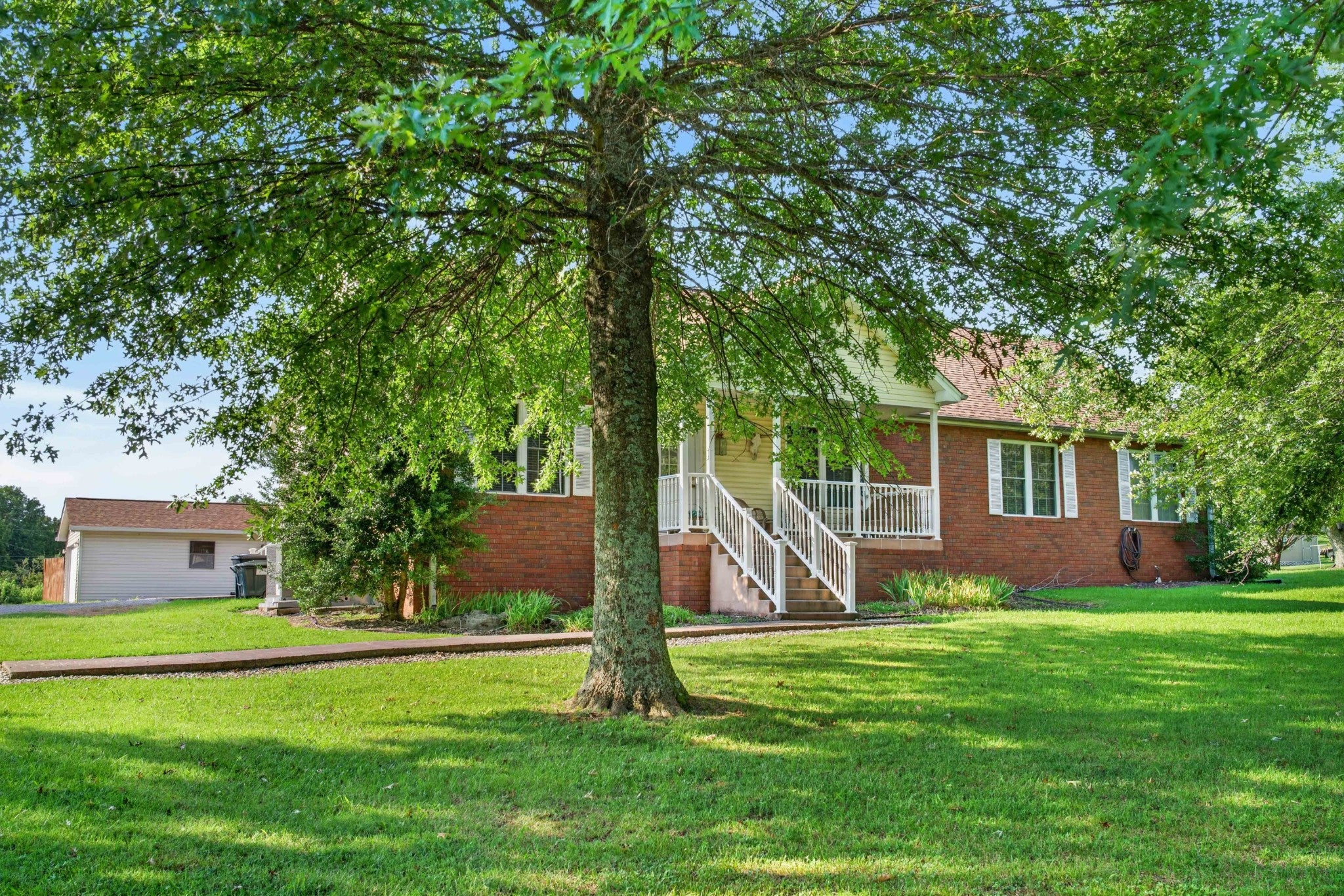 364 Ben Albert Rd