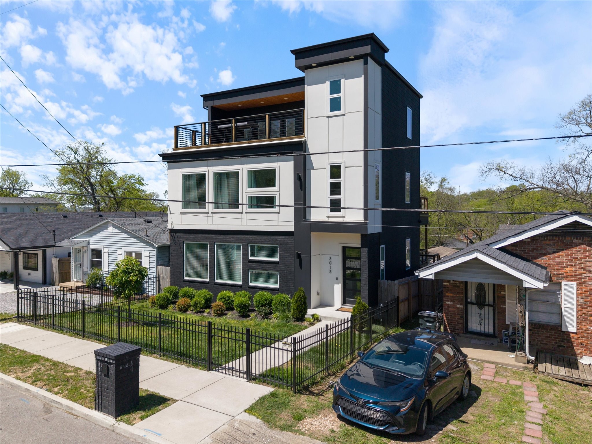 3018 Indiana Ave