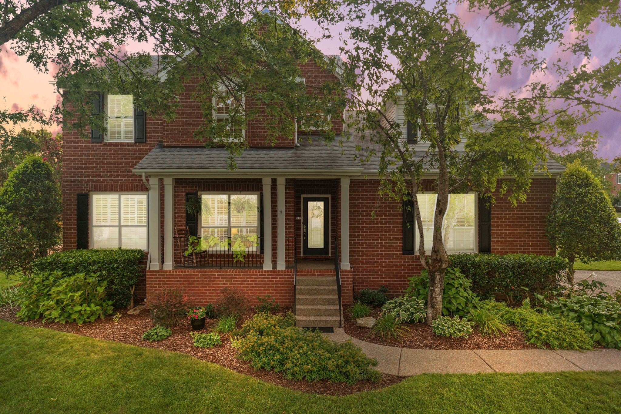 4-bed listing at 5540 Traceside Dr, Nashville