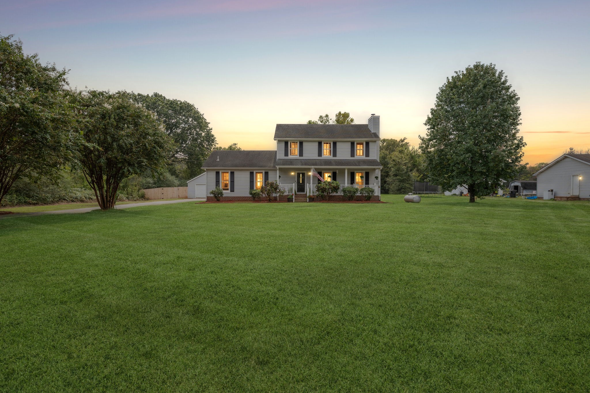 4011 Central Valley Rd