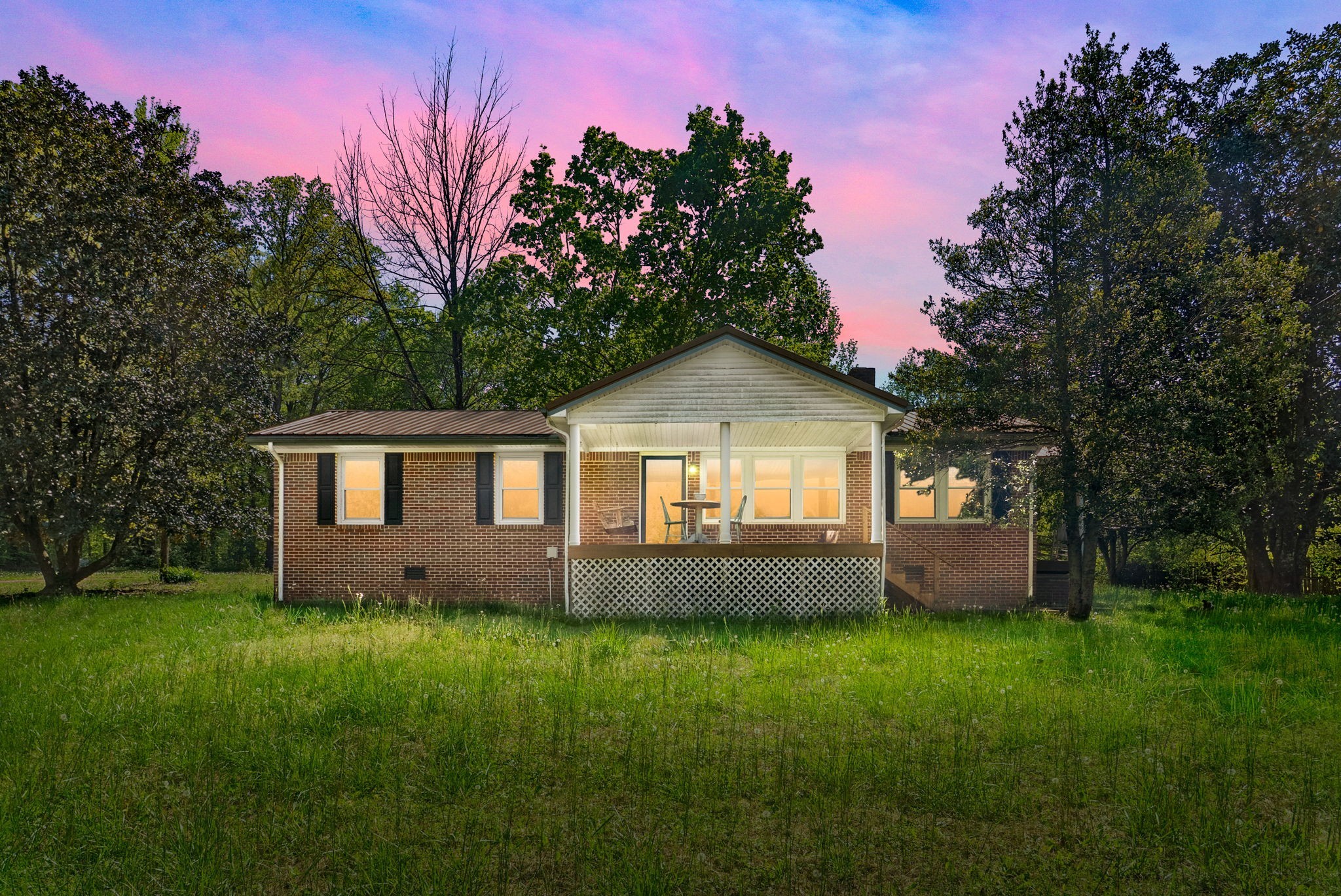 6986 White Oak Rd