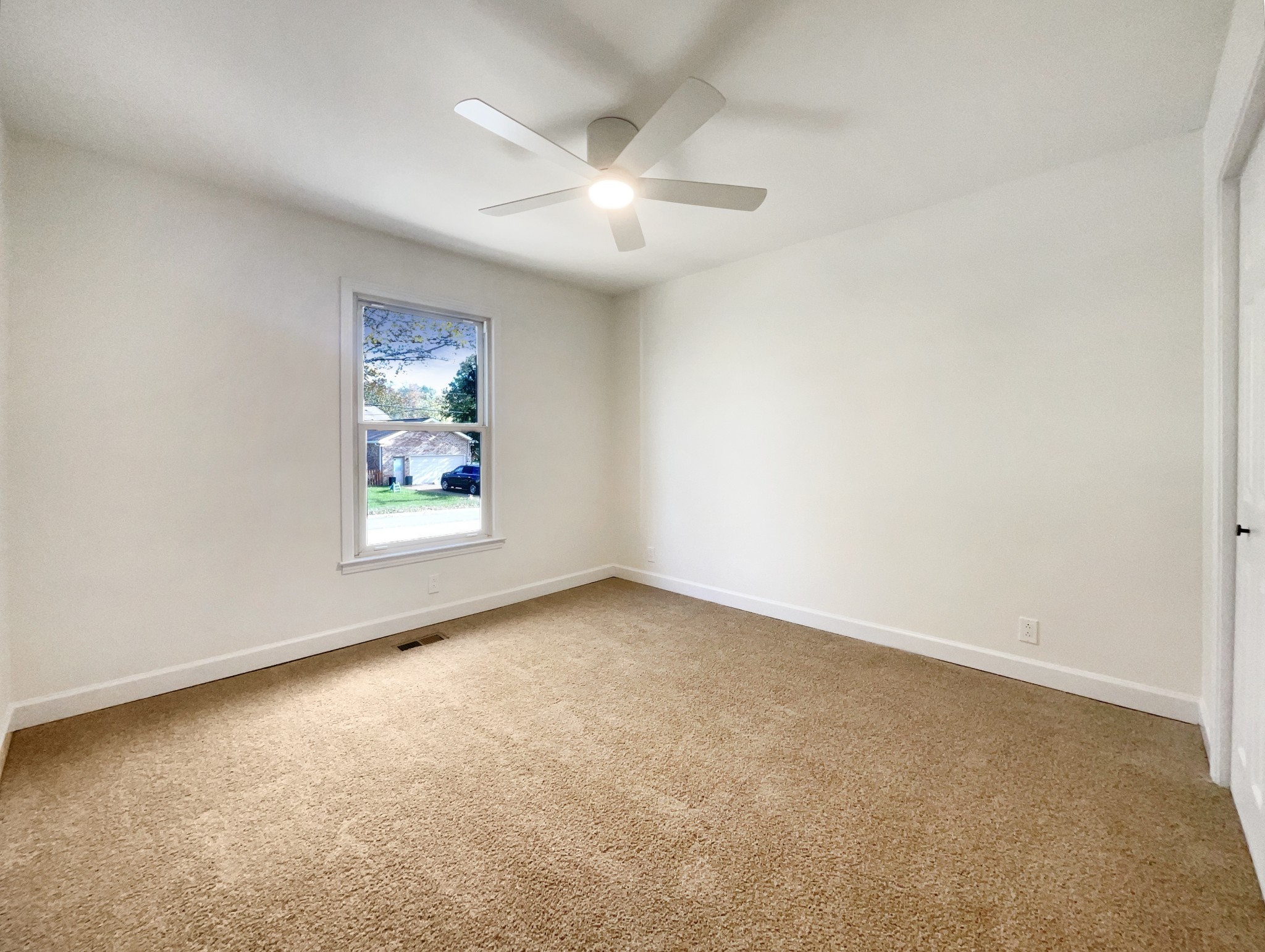 7605 Rolling River Pkwy